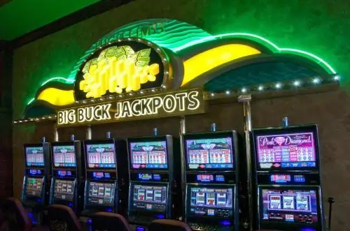 The Lodge at Deadwood casino slots machines